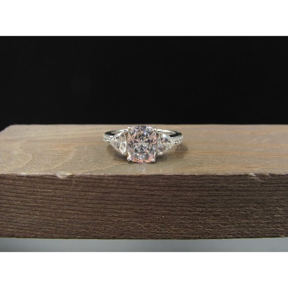 Size 7 Sterling Silver Brilliant Clear CZ With Trillion Accents Band Ring - Picture 1 of 9
